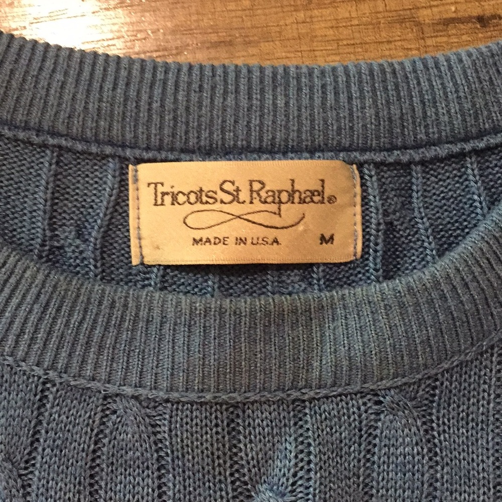 2 Sweaters - image 4